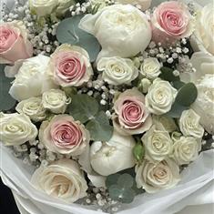 More White &amp; Little Pink Boquet