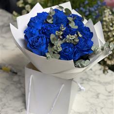 12 Blue Roses Boquet 21-05-2026 20 40 44
