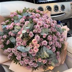 XXL Lilac Spray Rose Boquet